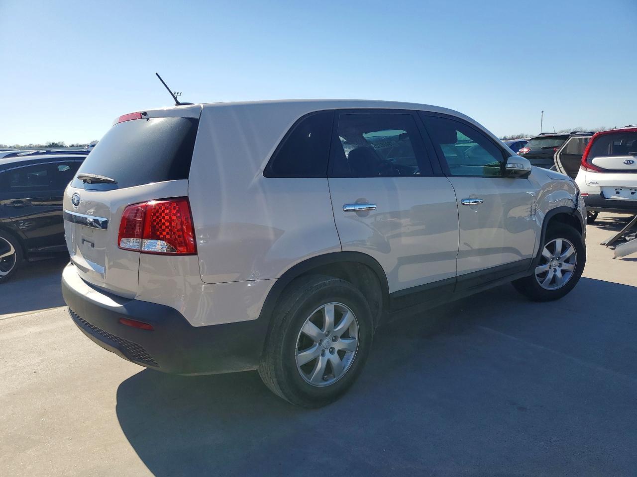 2011 Kia Sorento Lx - Фото 3