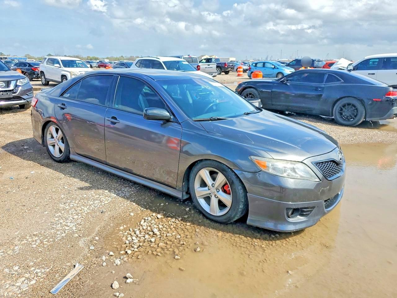 2011 Toyota Camry Se - Фото 4