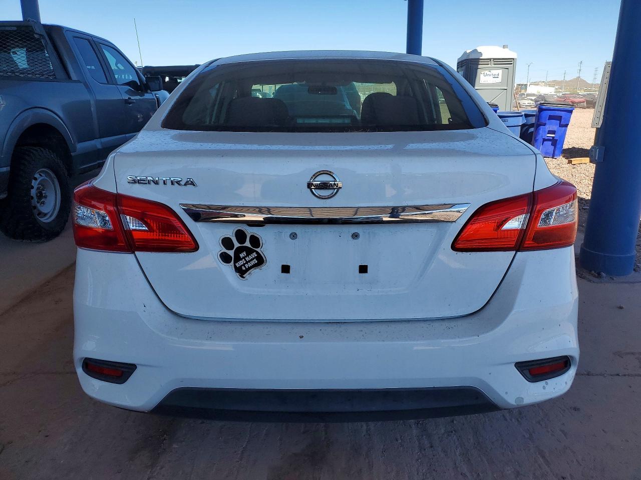 2018 Nissan Sentra S - Image 6