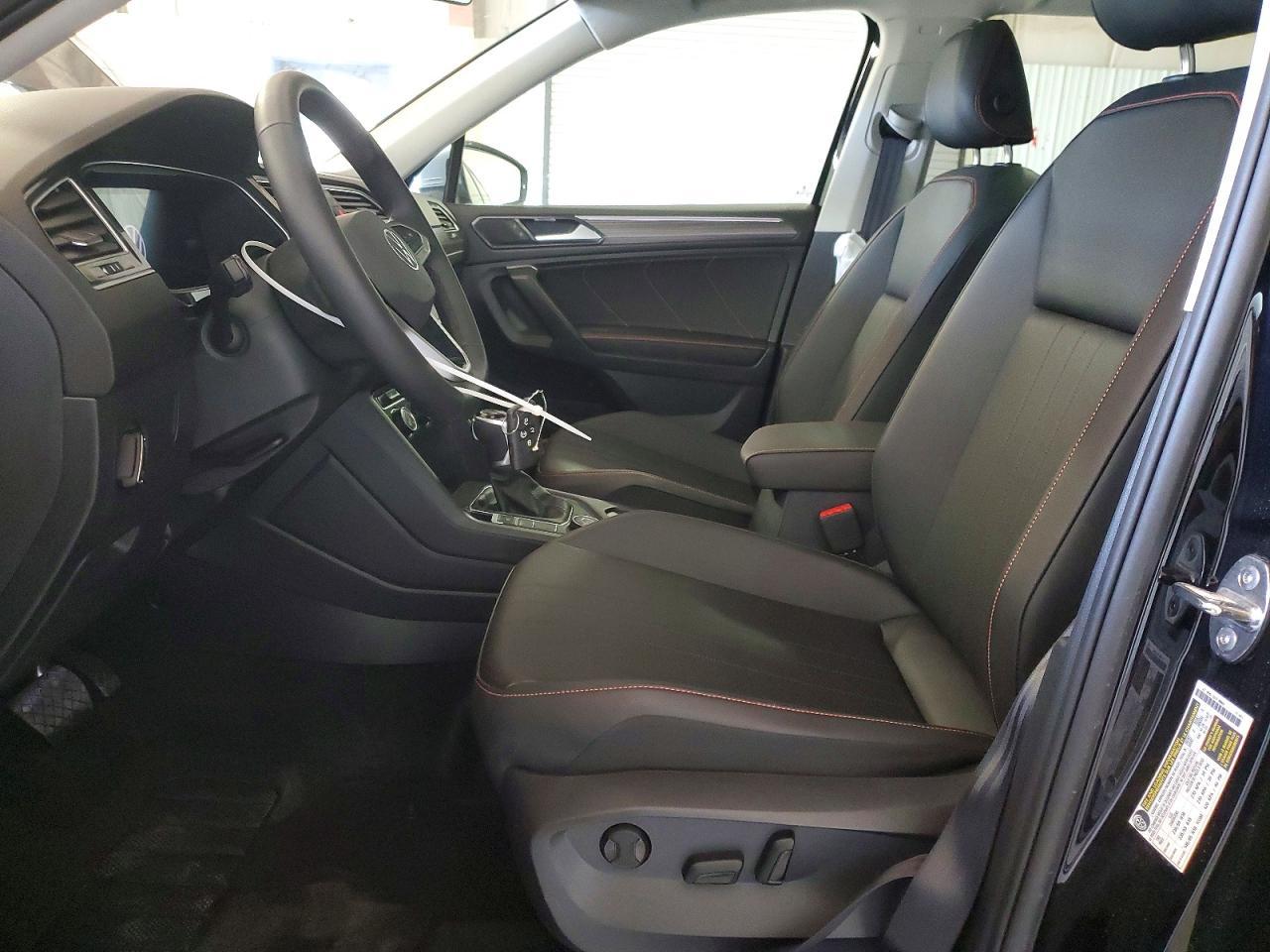 2024 Volkswagen Tiguan Wolfsburg - Фото 7