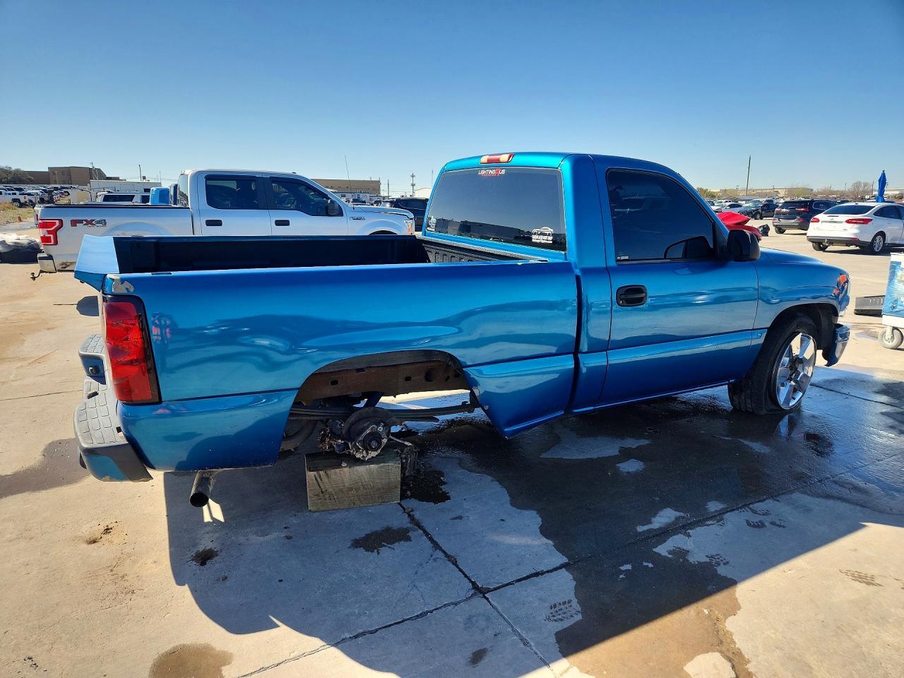 2000 Chevrolet Silverado C1500 - Фото 3