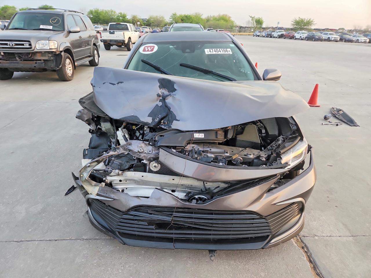2023 Toyota Camry Le - Фото 5