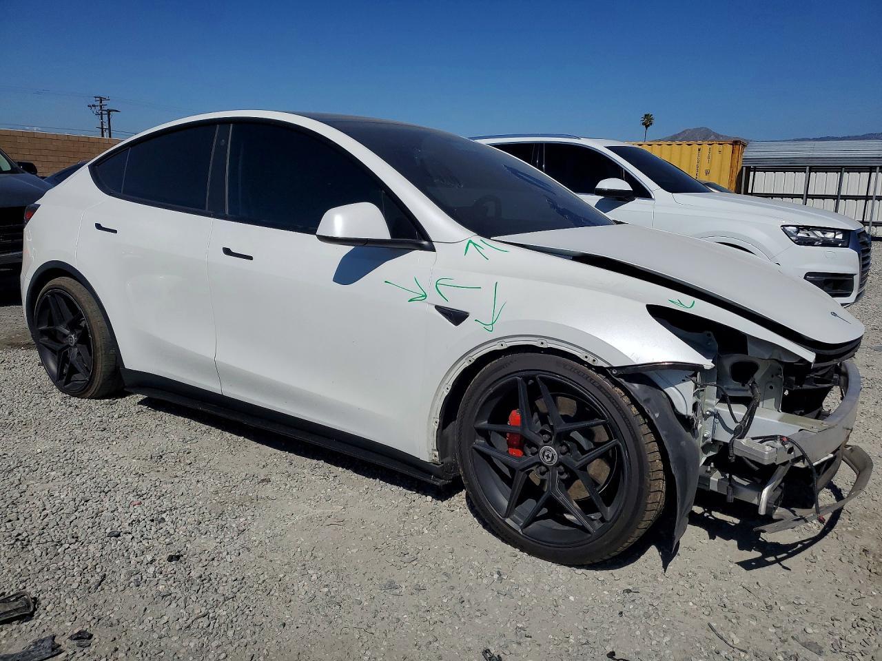 2022 Tesla Model Y - Image 4