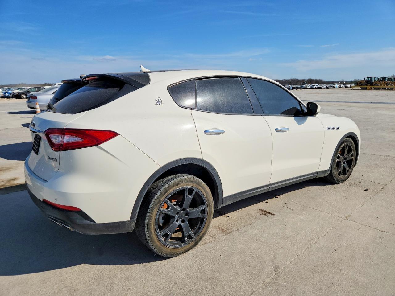 2018 Maserati Levante - Image 3