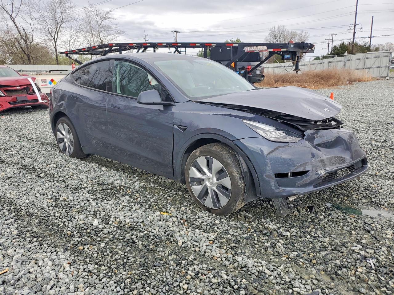 2023 Tesla Model Y - Image 4