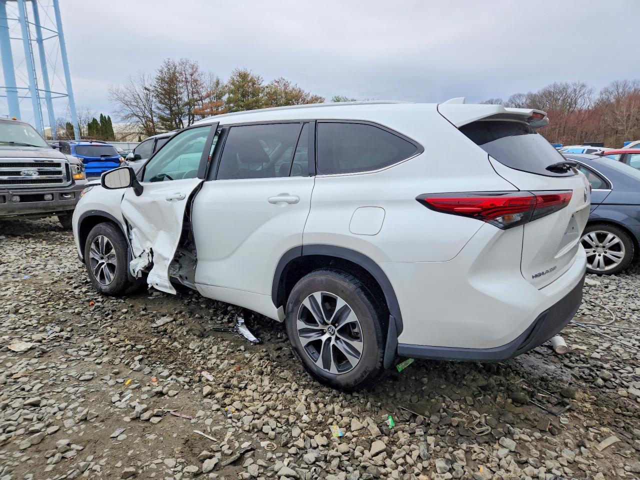 2023 Toyota Highlander Xle - Фото 2
