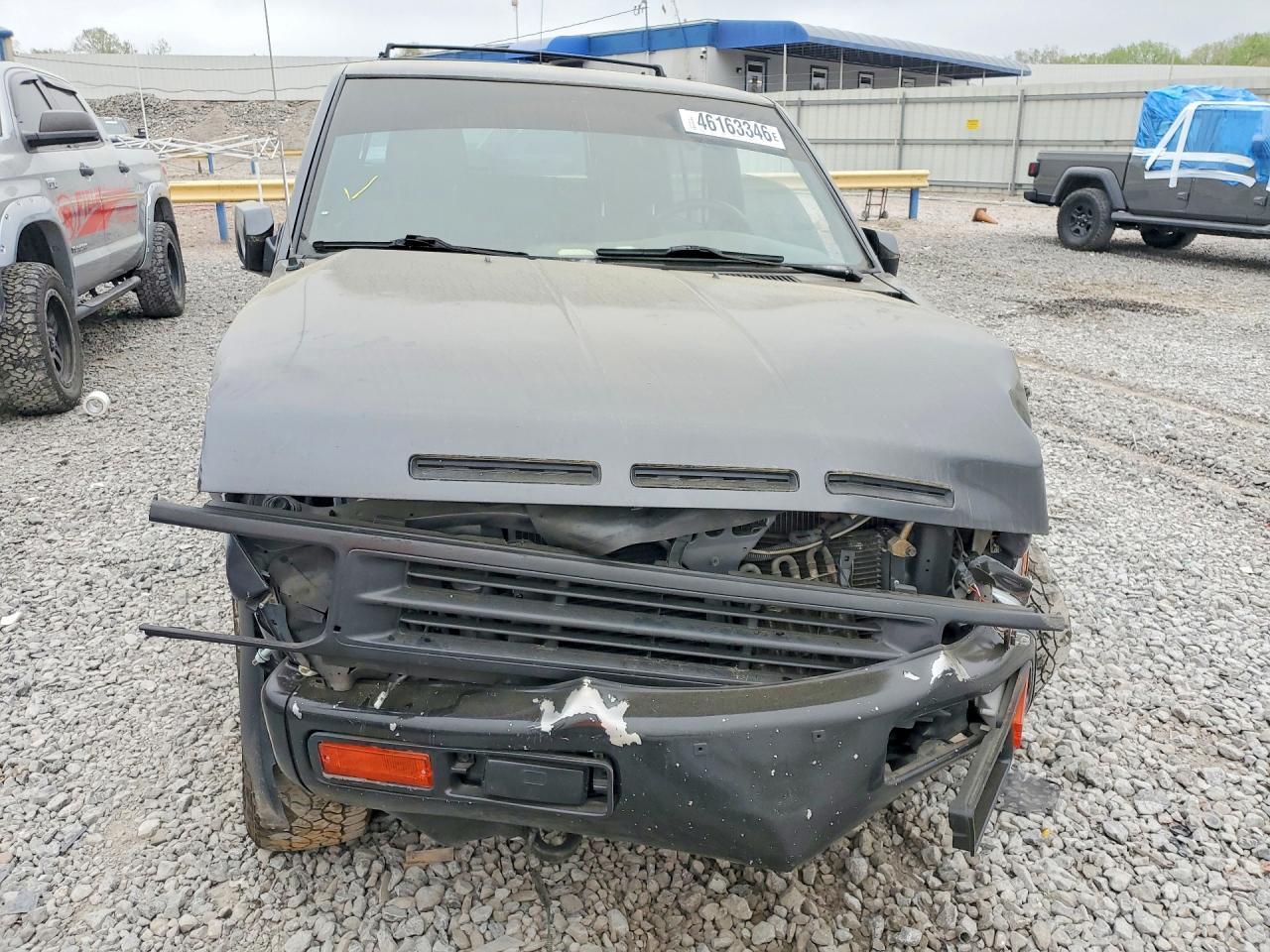 1995 Nissan Pathfinder Xe - Image 5