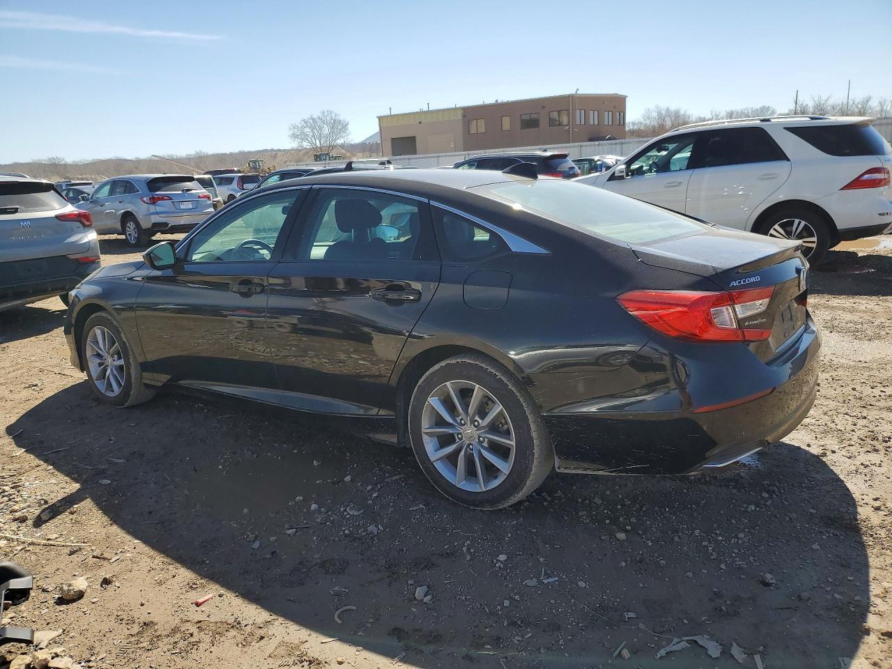 2021 Honda Accord Lx - Фото 2