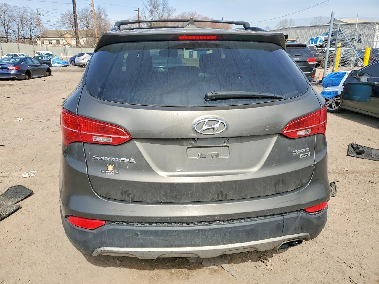 2013 Hyundai Santa Fe Sport 2.4L - Image 6