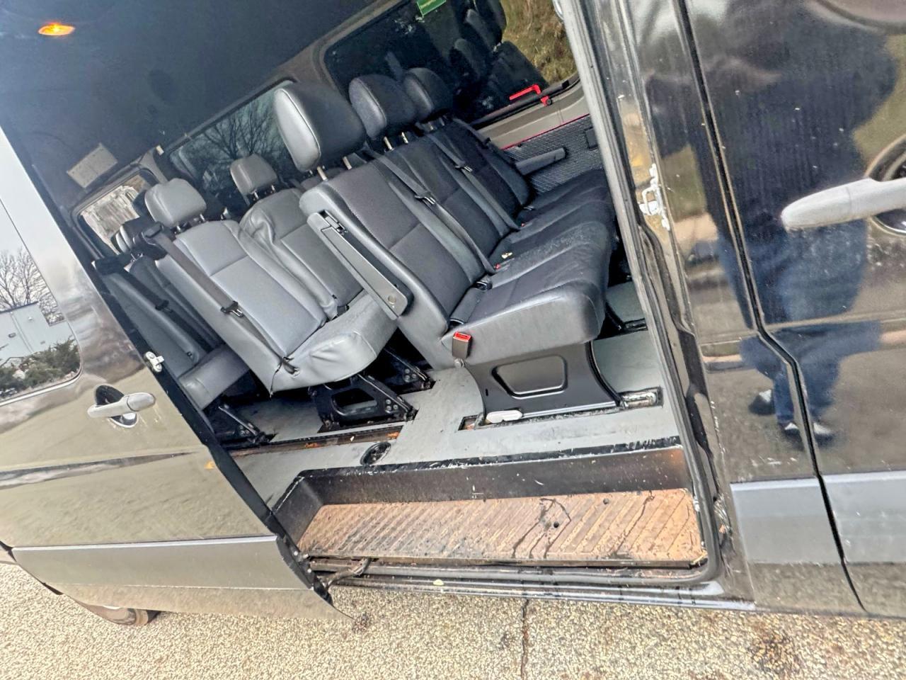 2015 Mercedes-Benz Sprinter 2500 - Image 6