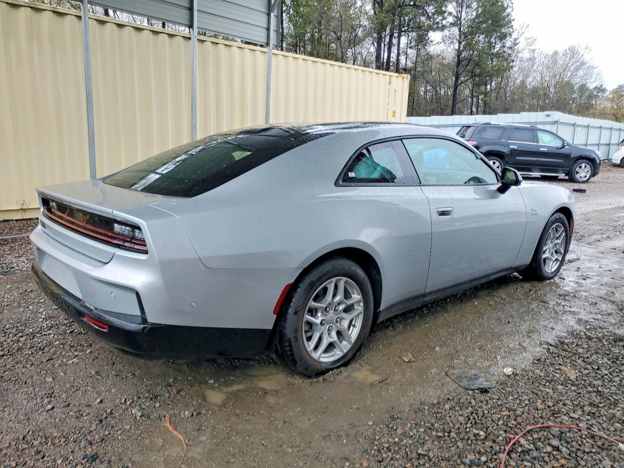 2025 Dodge Charger Daytona R - Image 3