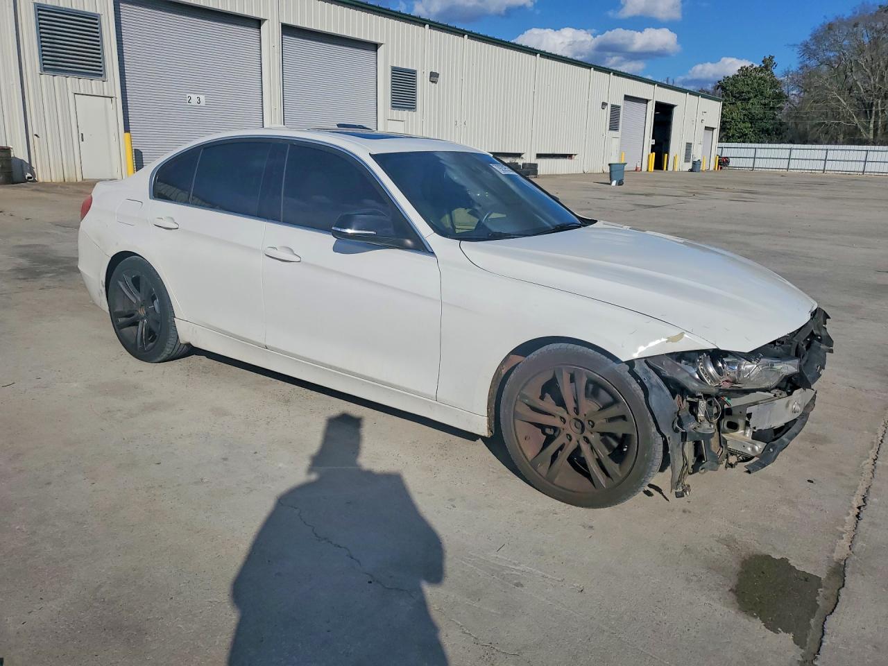 2015 BMW 3 Series - Фото 4