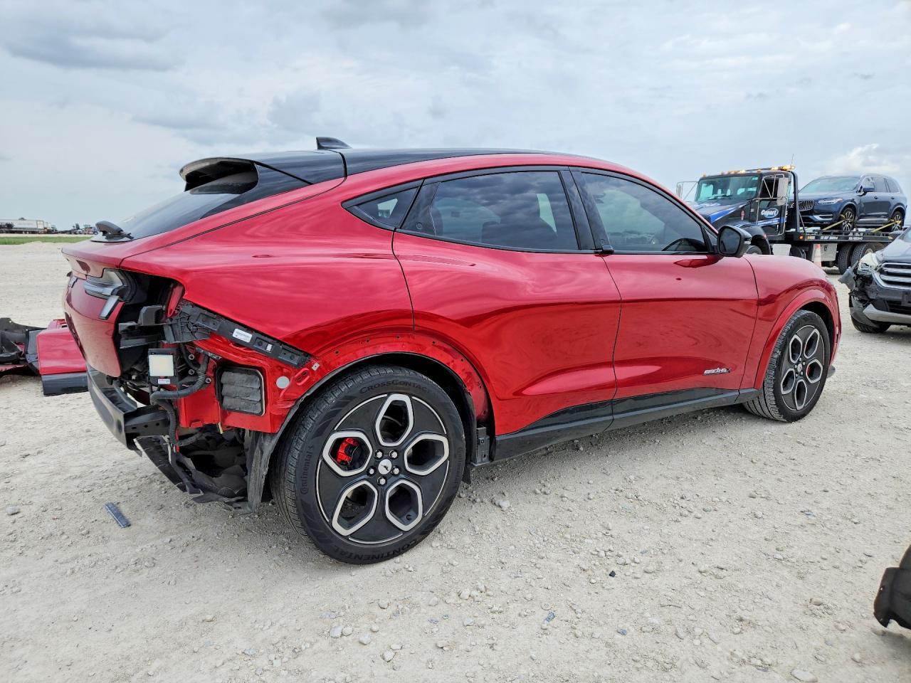 2023 Ford Mustang Mach-E Gt - Фото 3