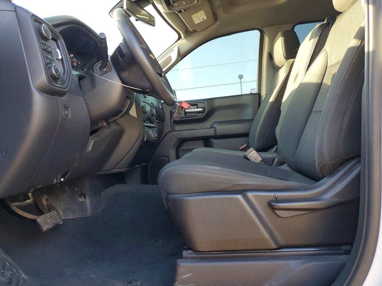 2022 Chevrolet Silverado Ltd K1500 Custom - Фото 7