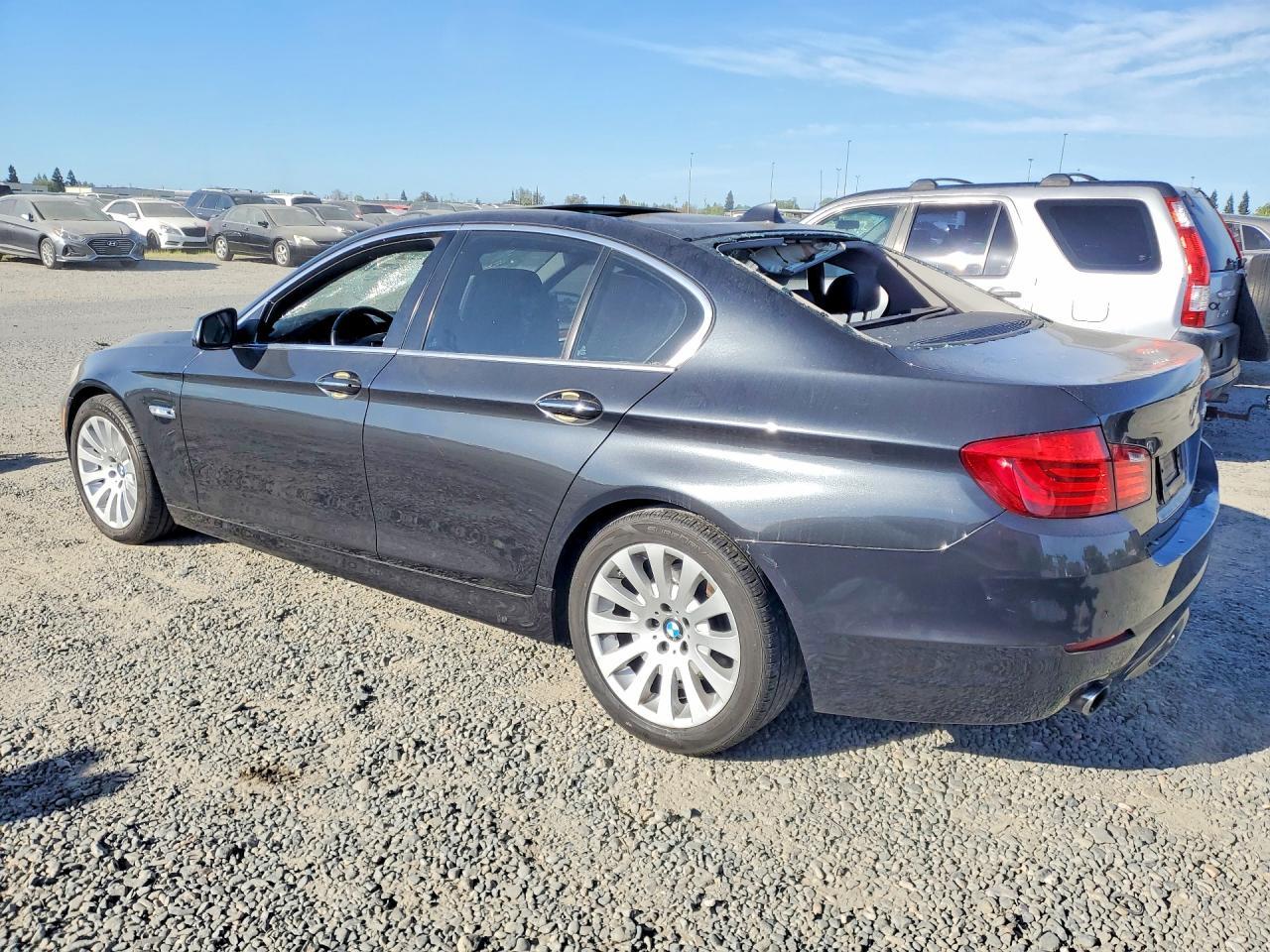 2011 BMW 535 I - Фото 2
