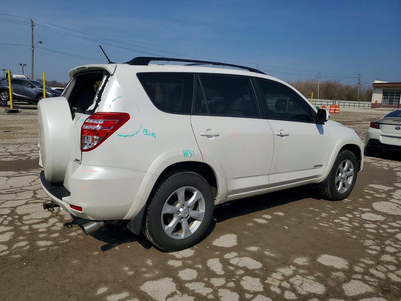 2011 Toyota Rav4 Limited - Image 3