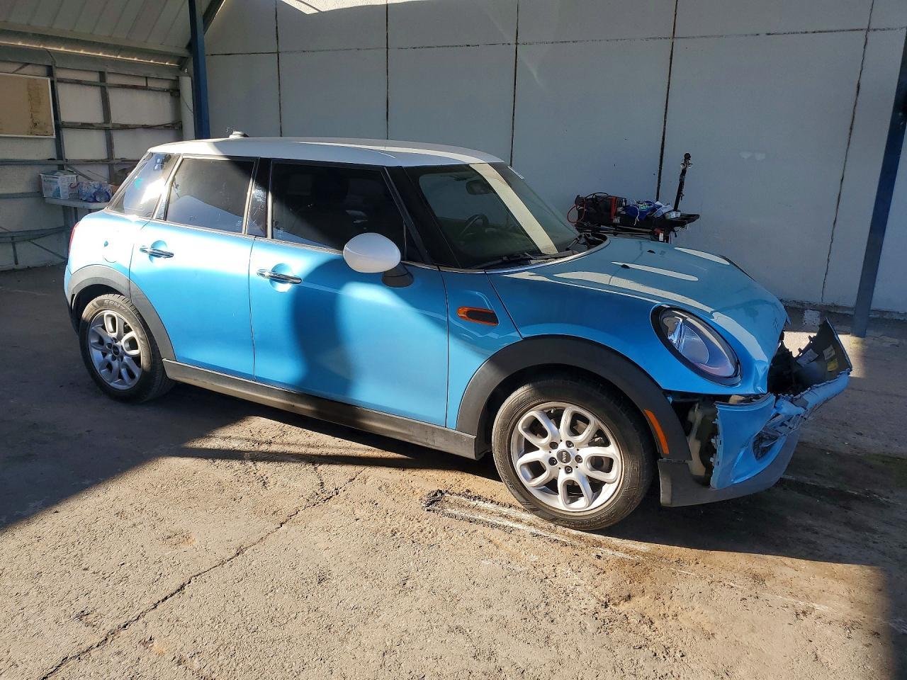 2017 Mini Cooper - Image 4