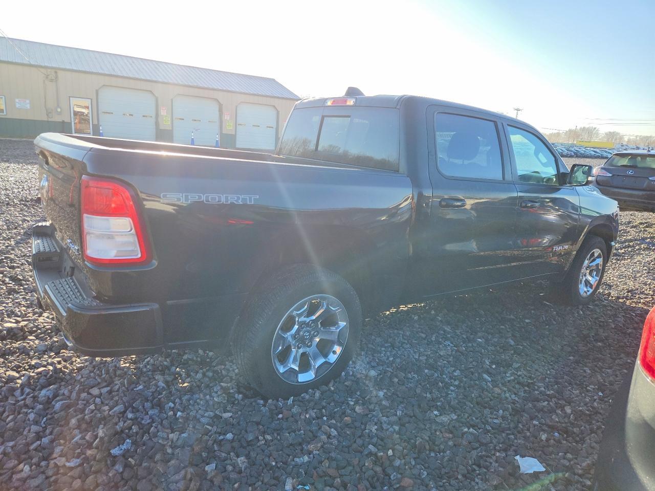 2021 Ram 1500 Big Horn - Фото 3