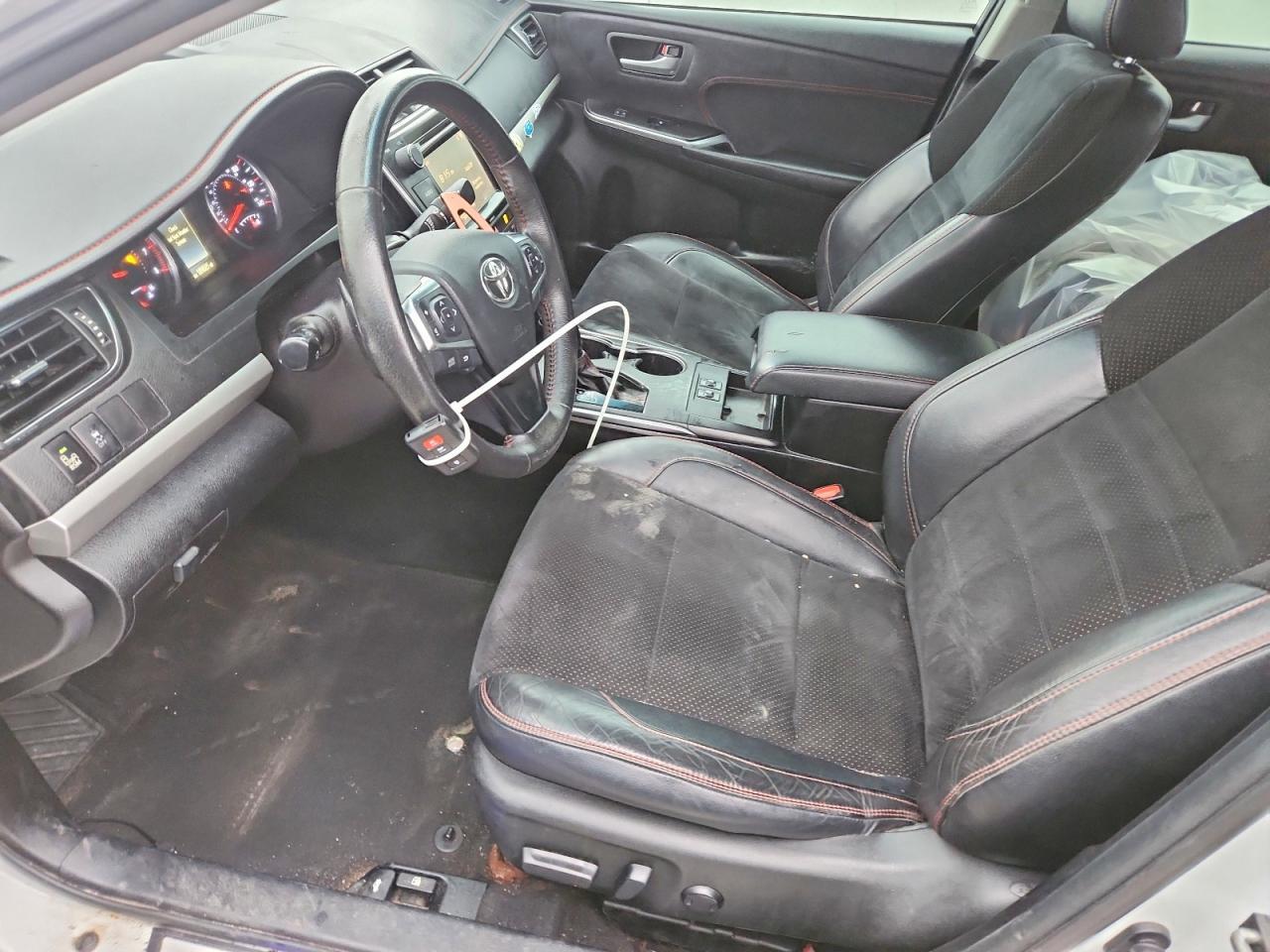 2017 Toyota Camry Le - Image 7