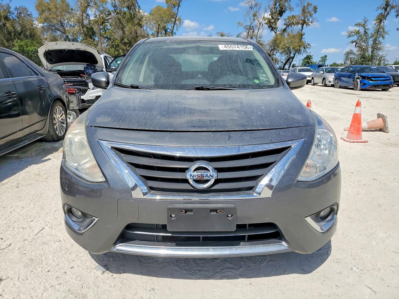 2017 Nissan Versa - Фото 5