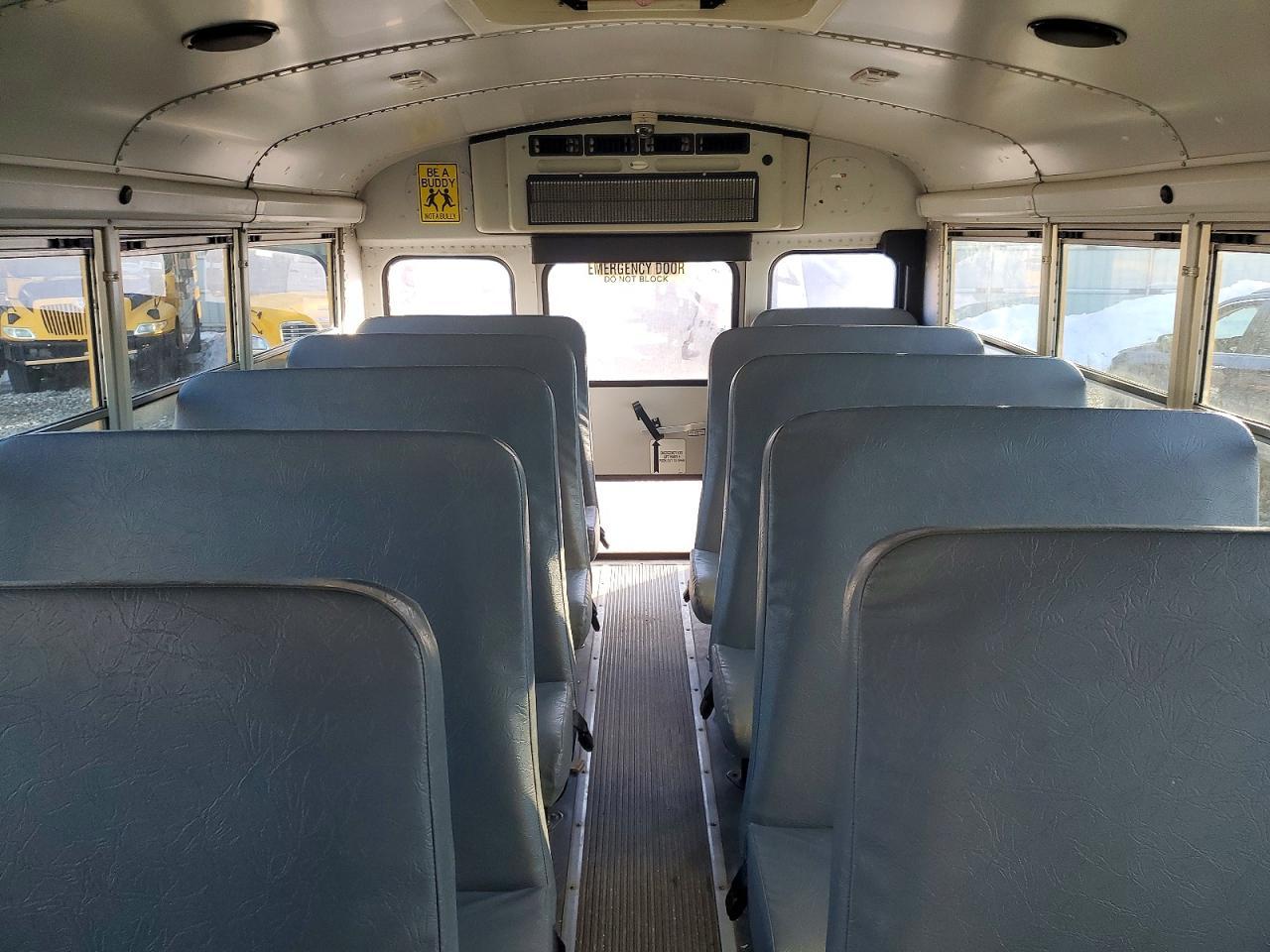 2012 Chevrolet Express G3 - School Bus - Фото 6