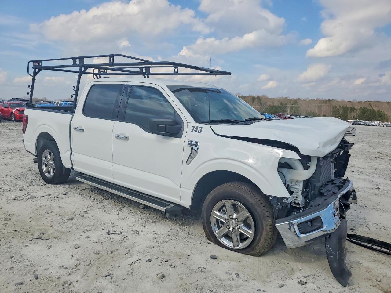 2025 Ford F150 Xlt - Image 4