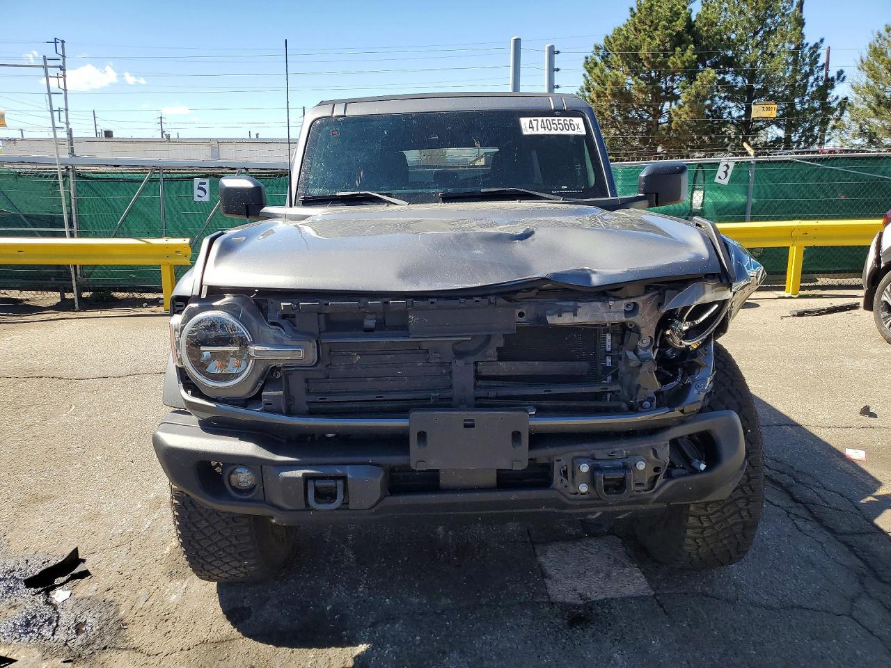 2024 Ford Bronco Black Diamond - Image 5