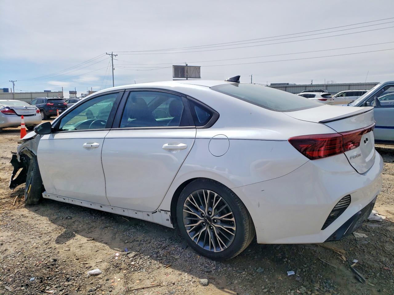 2022 Kia Forte Gt-Line - Image 2