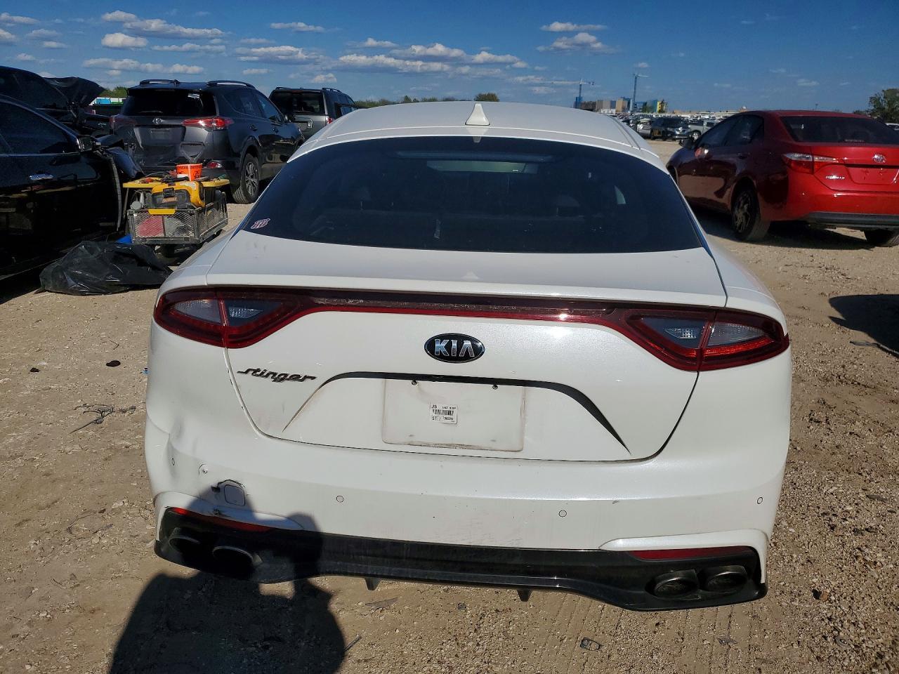 2018 Kia Stinger Base - Фото 6
