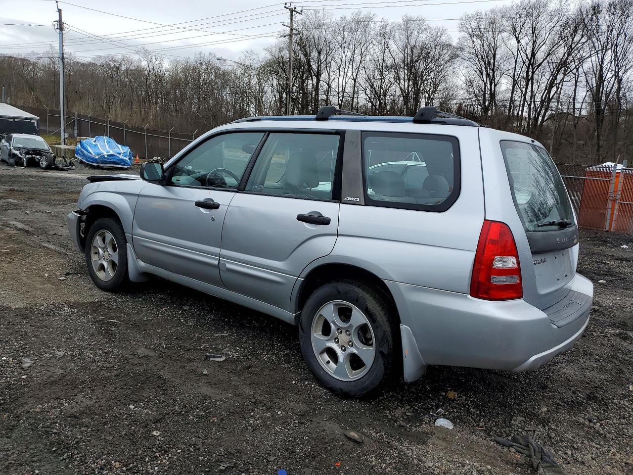 2003 Subaru Forester 2.5Xs - Фото 2