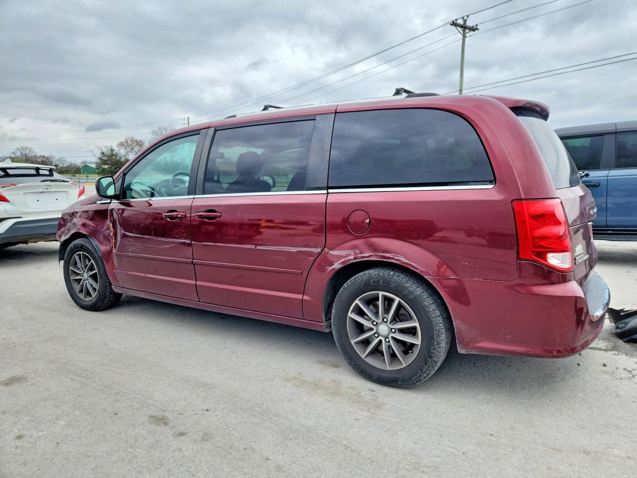 2017 Dodge Grand Caravan Sxt - Фото 2