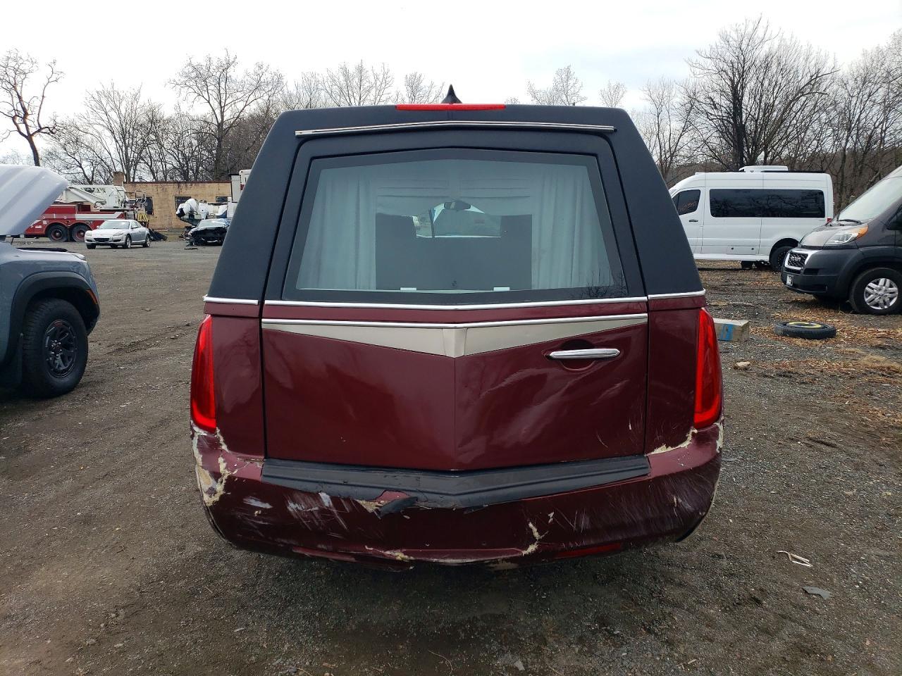 2019 Chevrolet Traverse Hearse - Фото 6