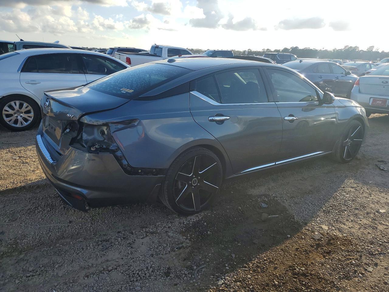 2019 Nissan Altima 2.5 Sv - Фото 3
