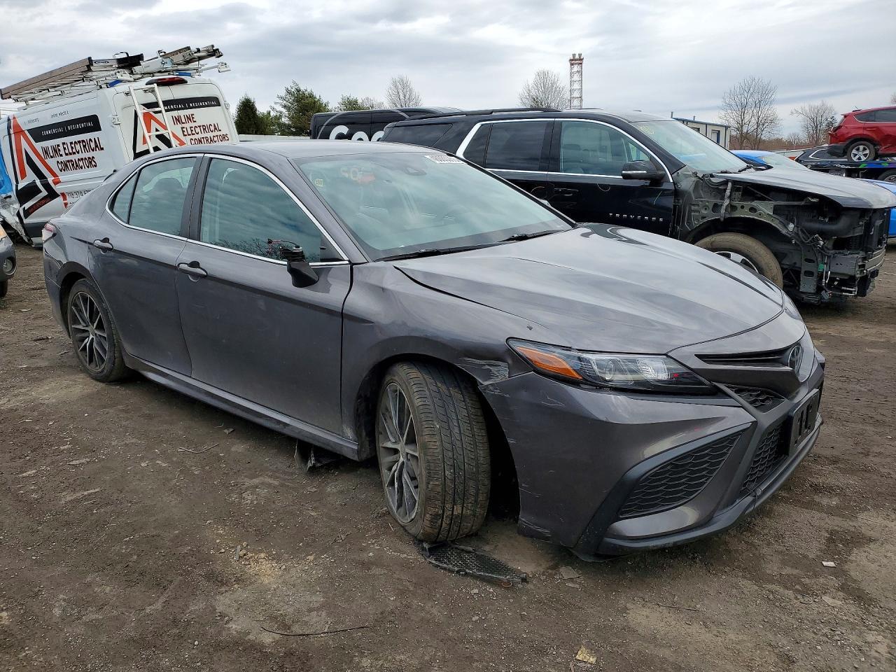 2021 Toyota Camry Se - Фото 4