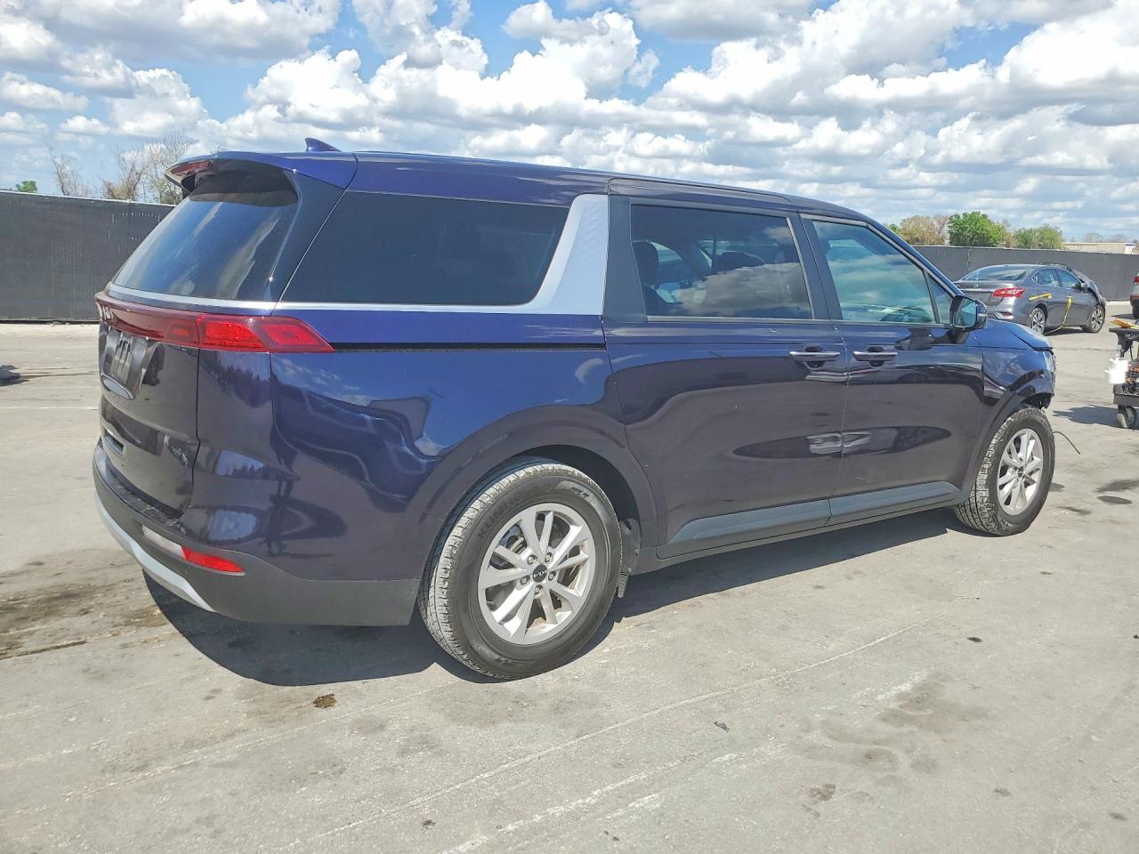 2024 Kia Carnival Lx - Фото 3