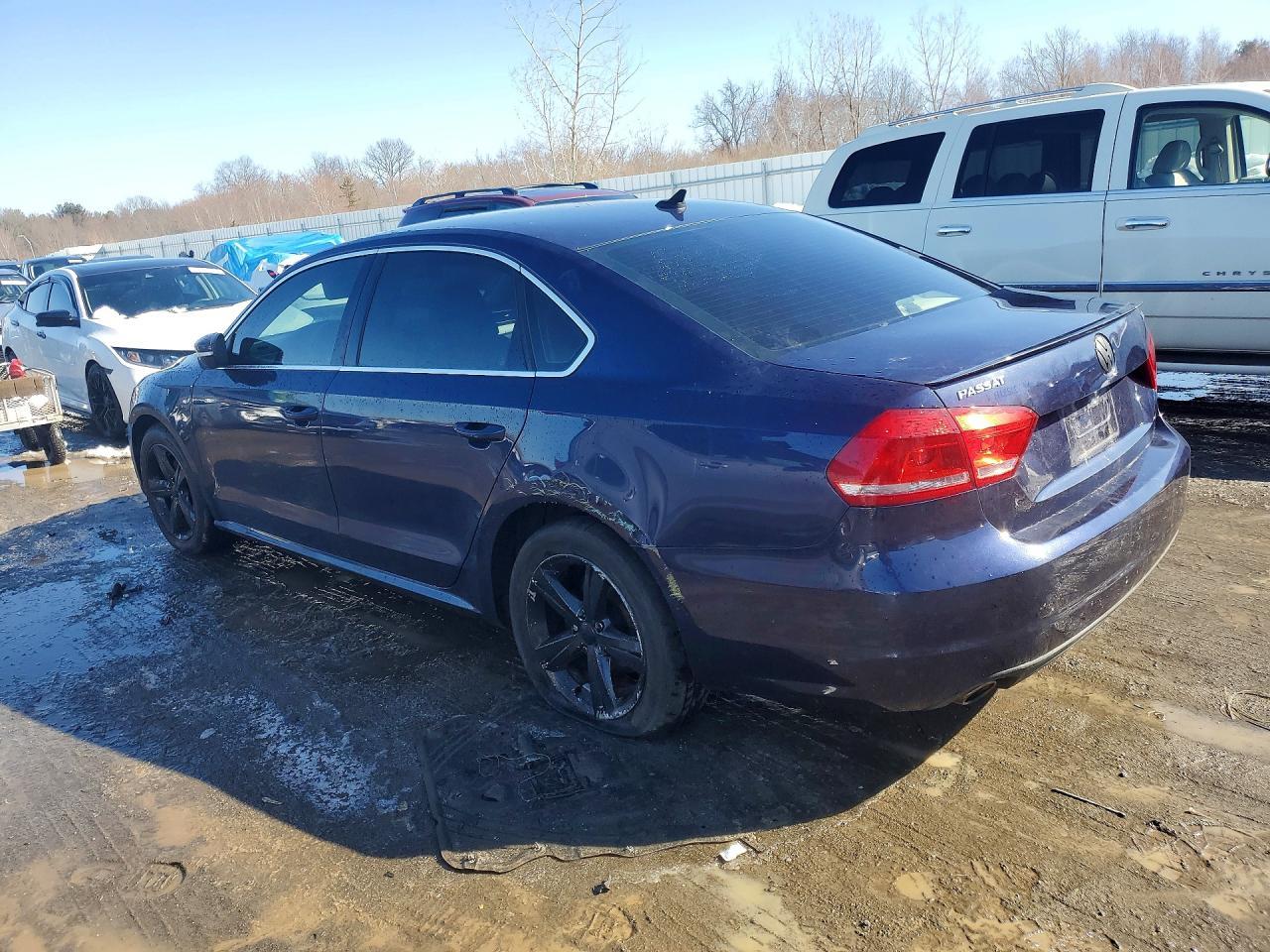 2012 Volkswagen Passat Se - Фото 2