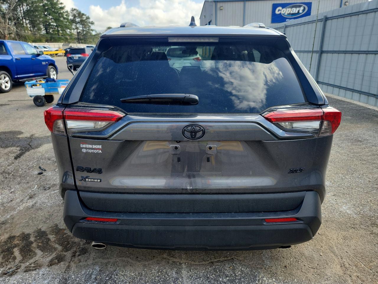2025 Toyota Rav4 Xle - Image 6