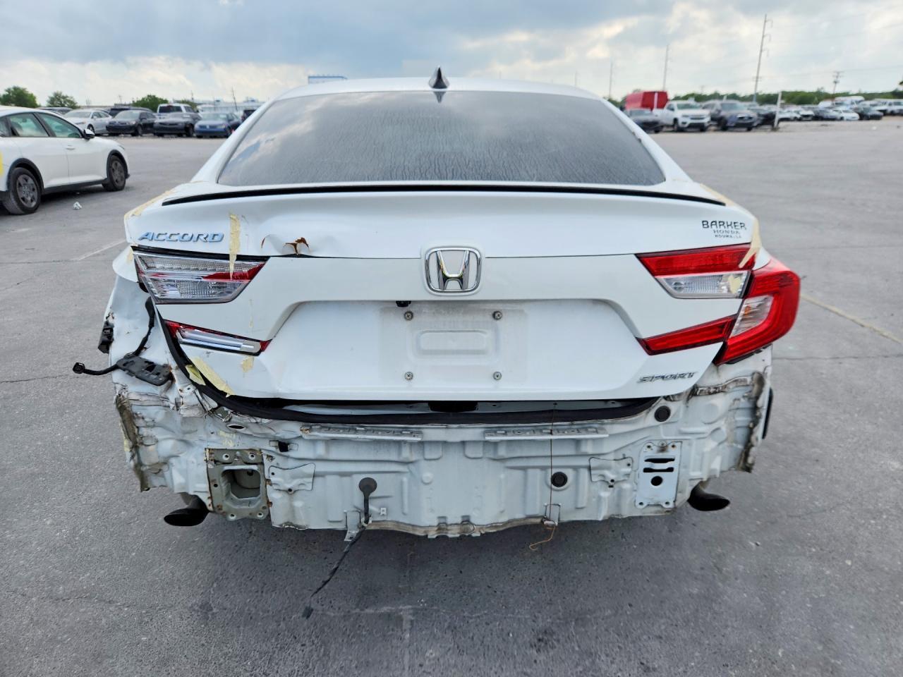 2022 Honda Accord Sport - Image 6