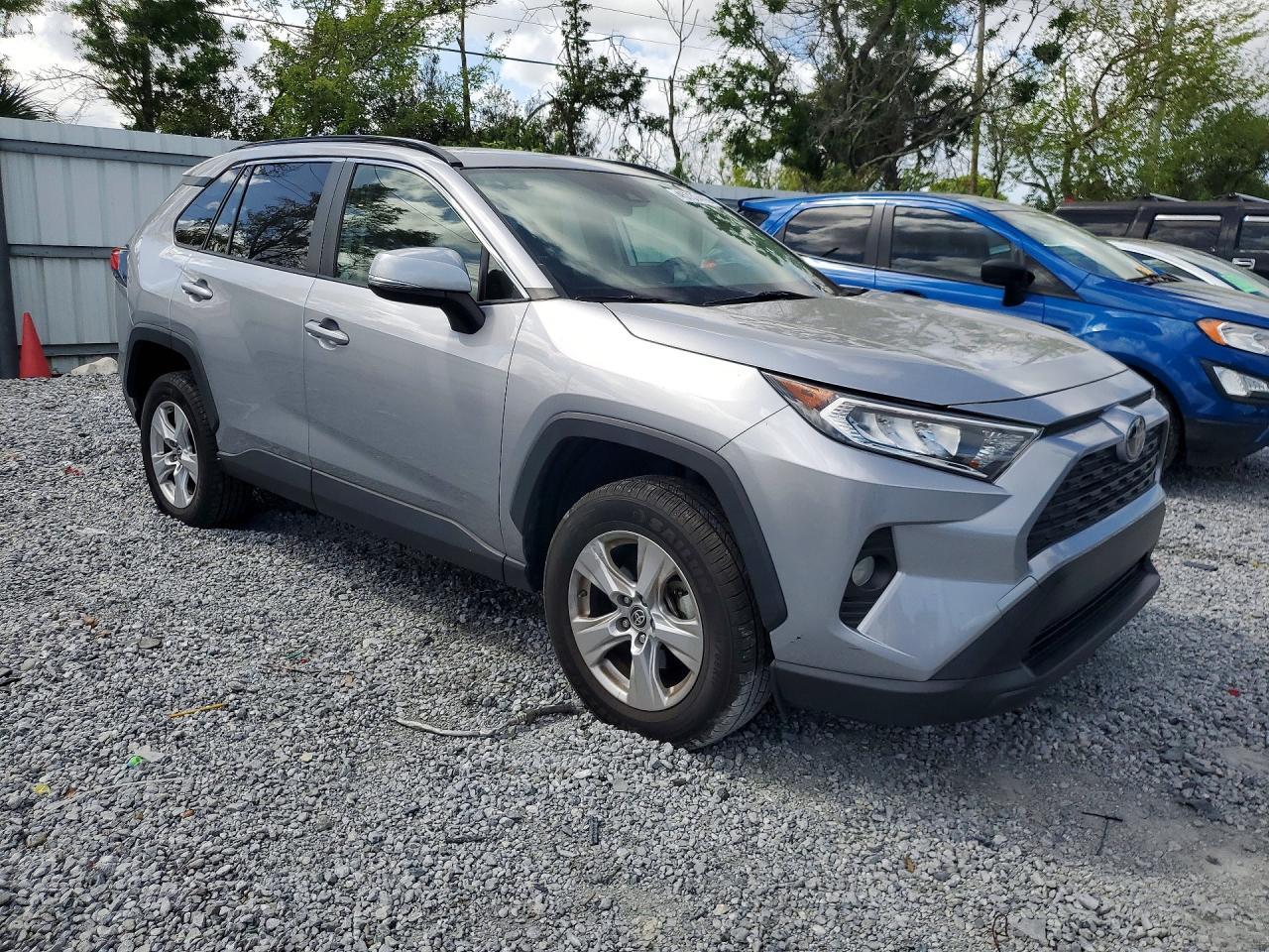 2019 Toyota Rav4 Xle - Image 4
