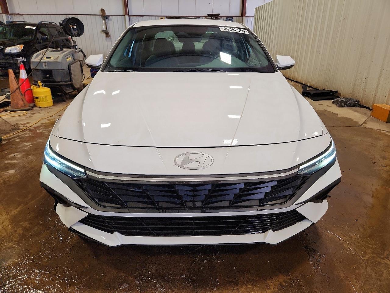 2024 Hyundai Elantra Sel - Image 5