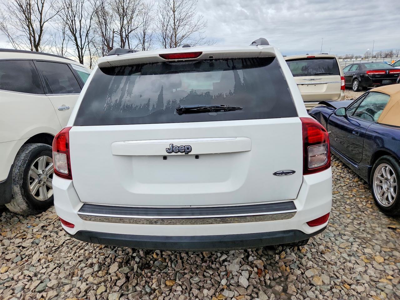 2015 Jeep Compass Latitude - Фото 6