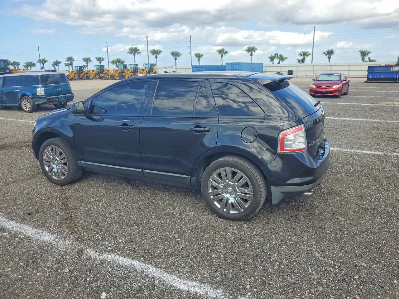 2010 Ford Other - Image 2