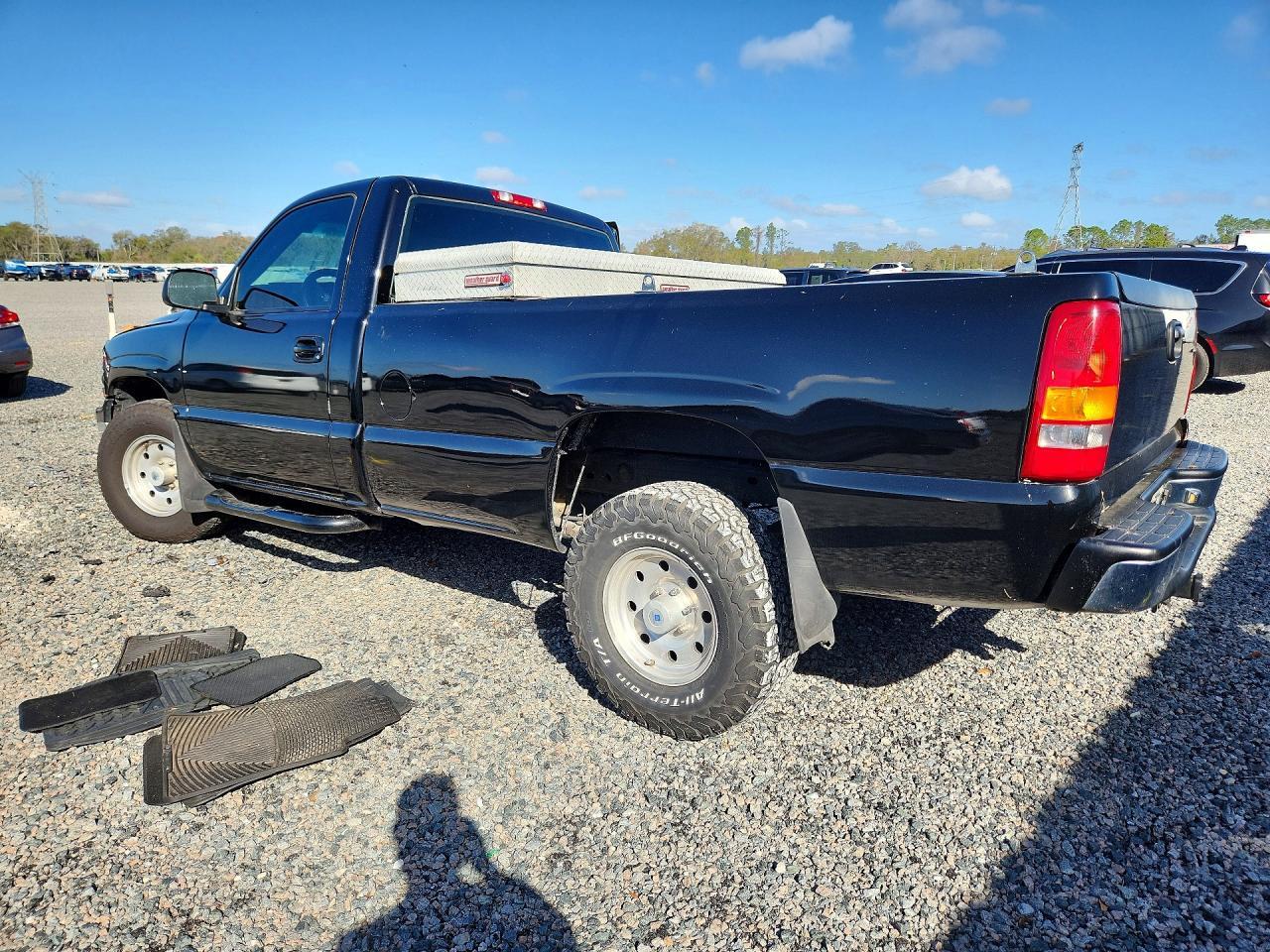 2002 Chevrolet Silverado K1500 - Фото 2