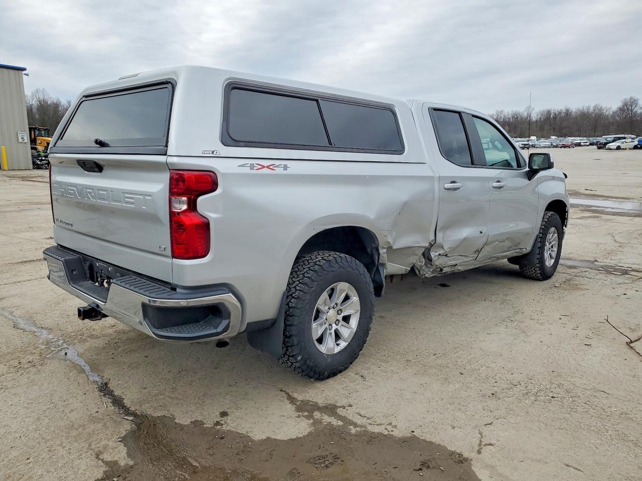 2019 Chevrolet Silverado K1500 Lt - Image 3