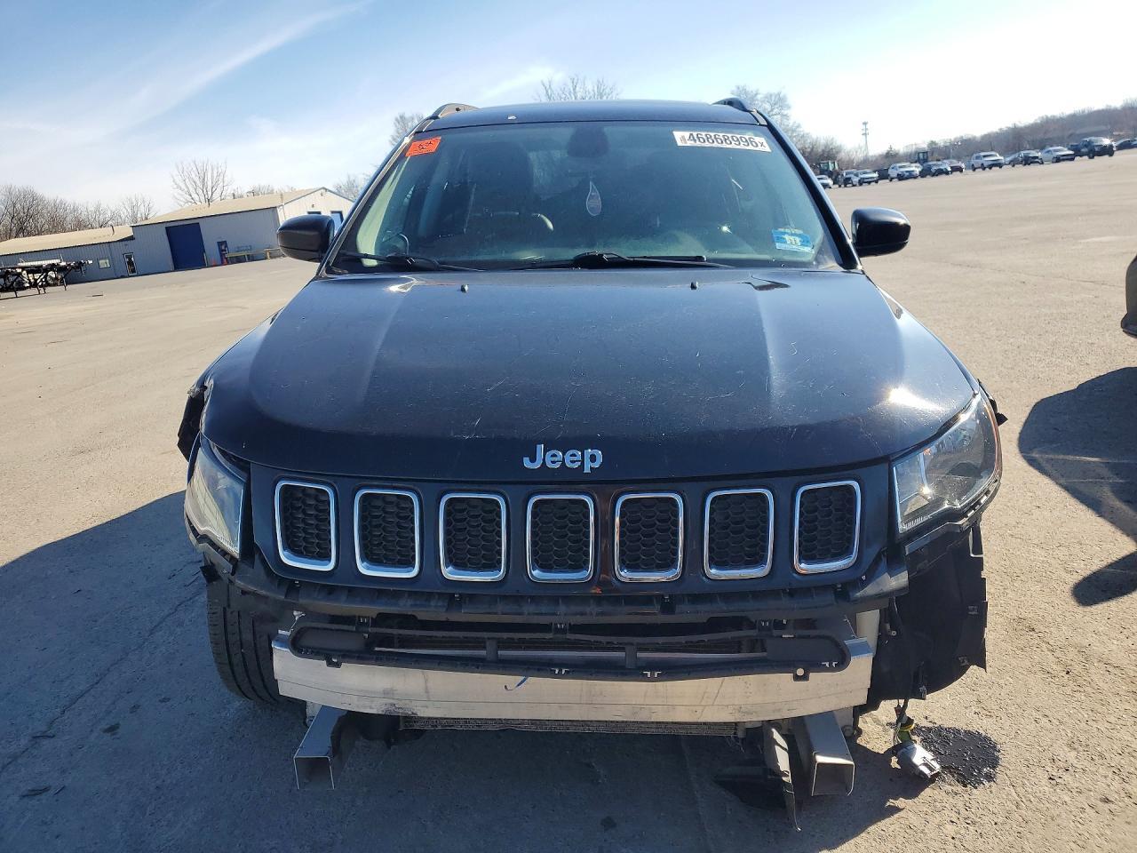 2021 Jeep Compass Latitude - Image 5