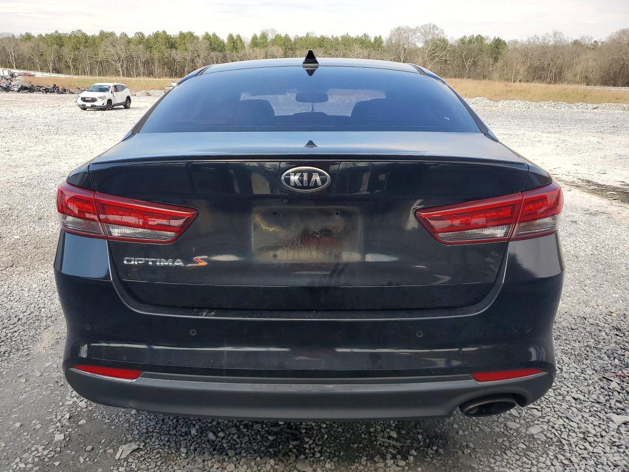 2018 Kia Optima S - Фото 6