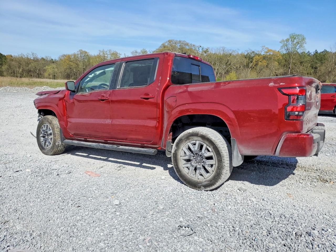 2024 Nissan Frontier Sl - Image 2