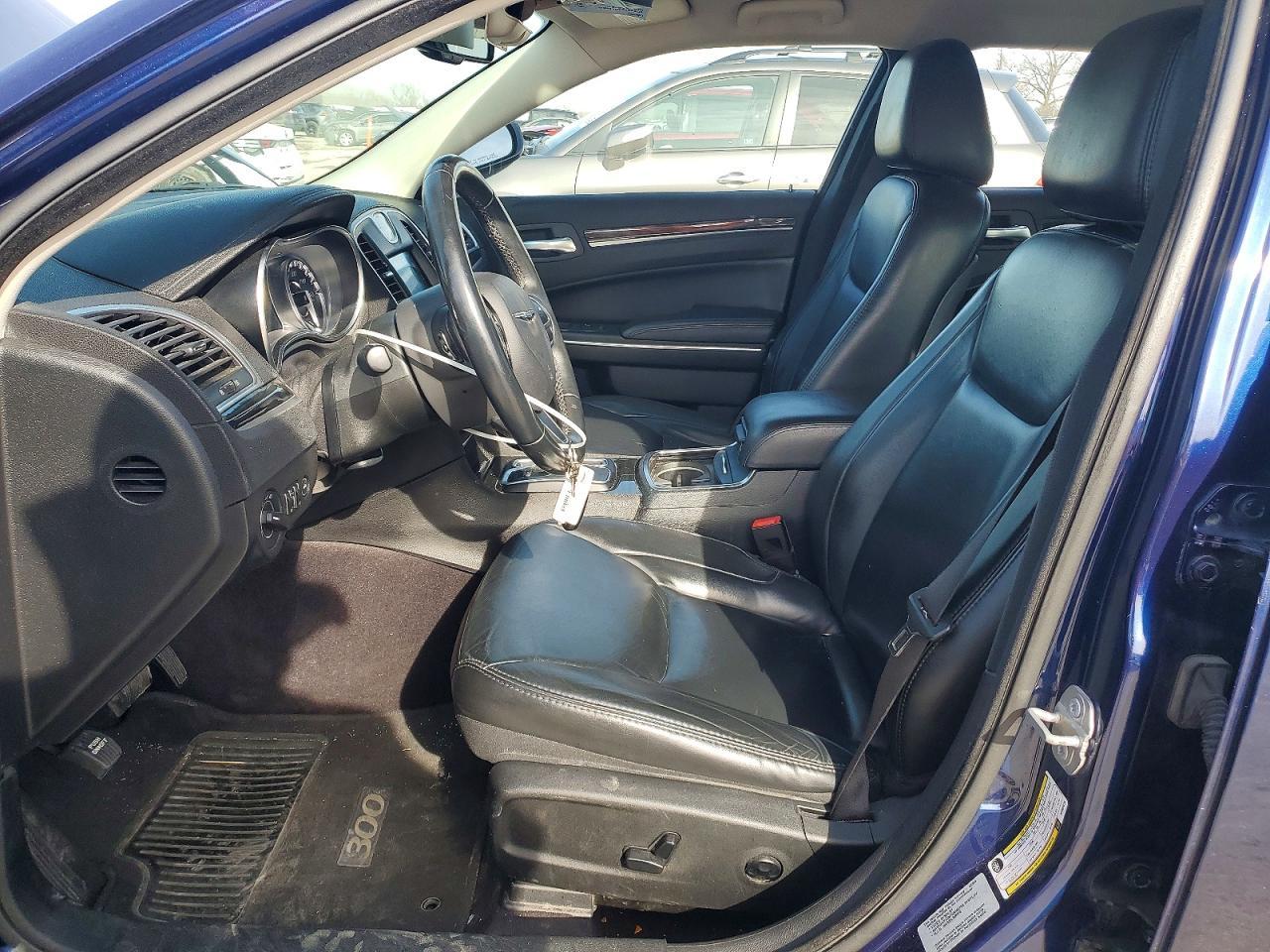 2017 Chrysler 300 Limited - Фото 7