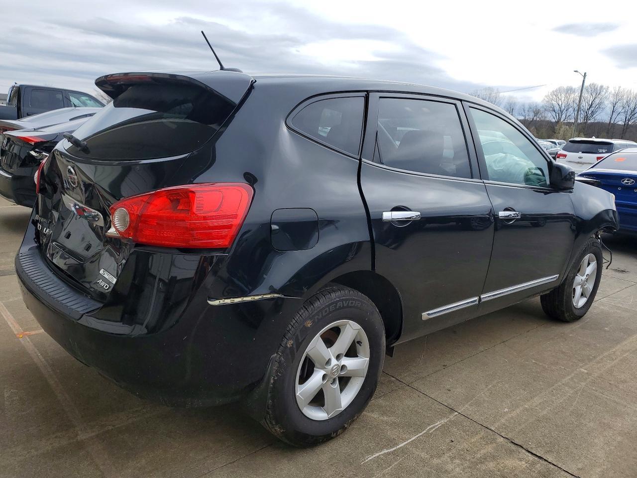 2013 Nissan Rogue S - Image 3