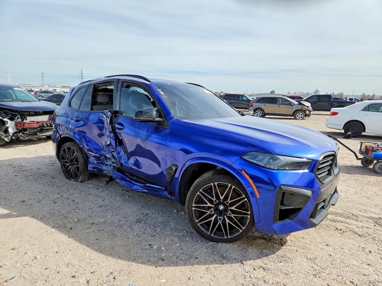 2024 BMW X5 M Competition - Фото 4